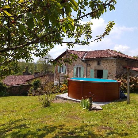 Cottage By The Chateau With Pool In National Parc Les Salles-Lavauguyon Kültér fotó